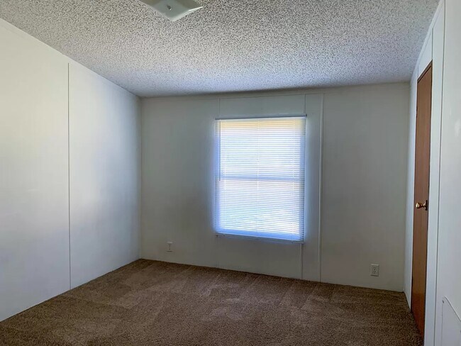 Building Photo - 112 Woodford Pl Ct