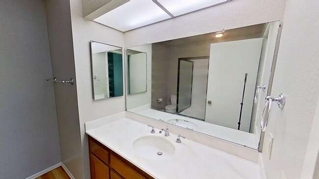 Building Photo - 4 Morning Star