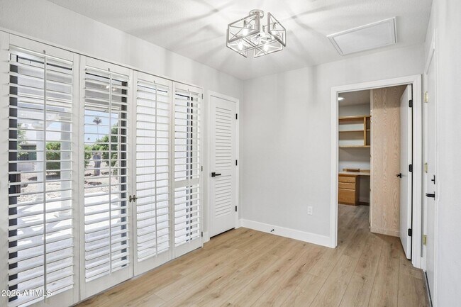 Building Photo - 12839 W Blue Bonnet Dr