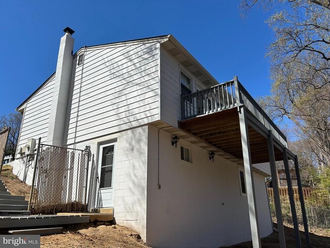 Building Photo - 903 Park Terrace
