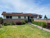 Building Photo - Spectacular Panoramic View at this 5-bed, ...