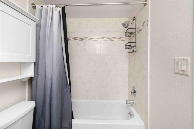 Building Photo - 1750 Belleair Forest Dr