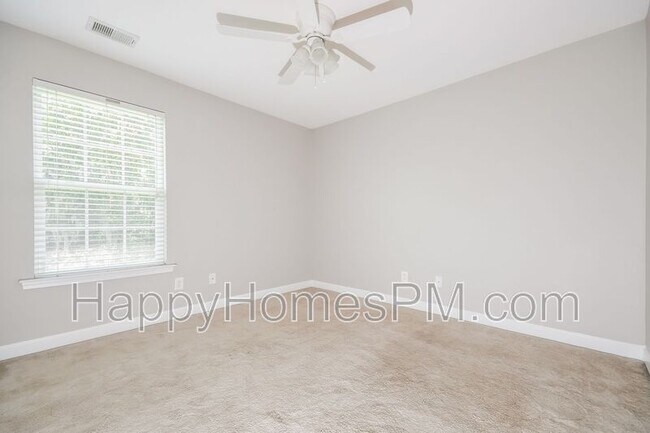 Building Photo - 233 Maywood Drive