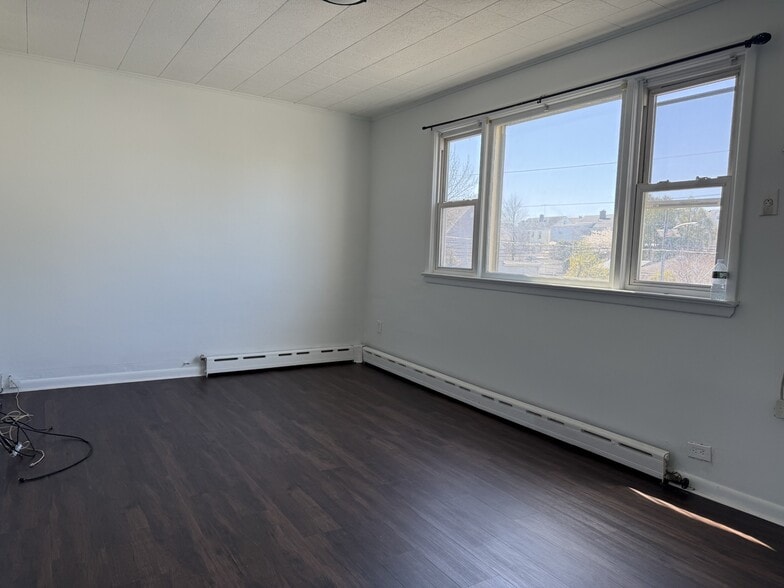 Living Room - 54 Wallace St