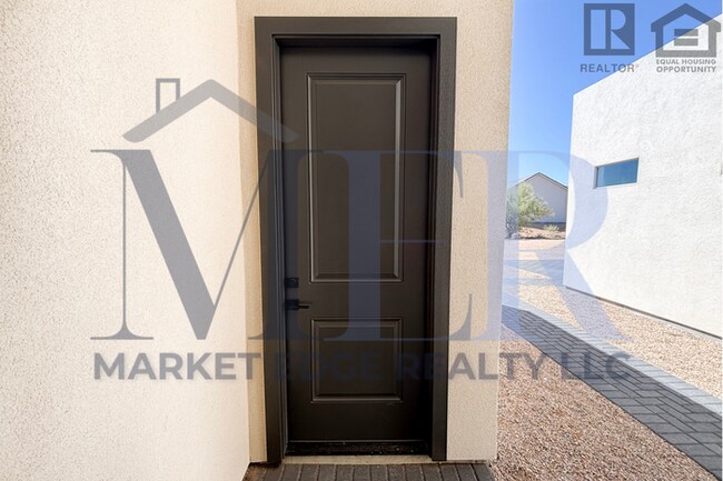 Building Photo - 3Bed/3Bath Home in North Scottsdale w/Casi...