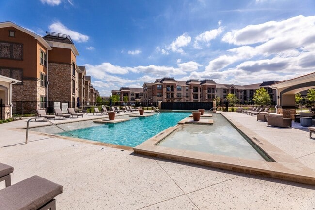 Building Photo - Luxia Grand Prairie