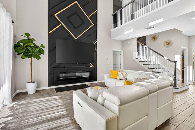 Building Photo - 33805 Astoria Cir