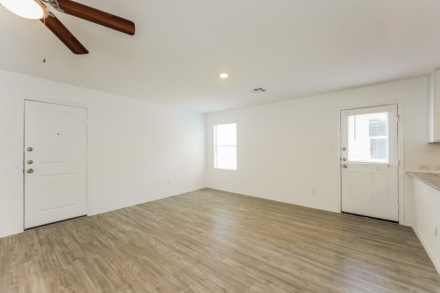 Building Photo - 6614 Morgan Cp