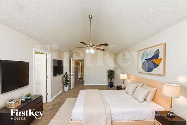 Building Photo - 419 Lake Ridge Ln