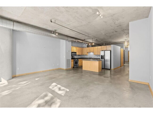 Building Photo - 720 N 4th St