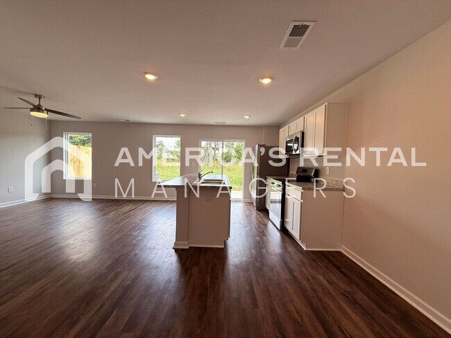 Building Photo - 105 River Grass Dr
