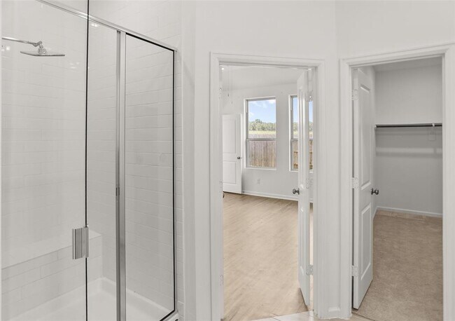 Building Photo - 28806 Bobcat Run Dr