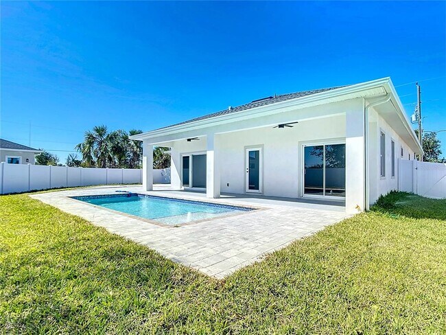 Building Photo - 159 Antilla Dr
