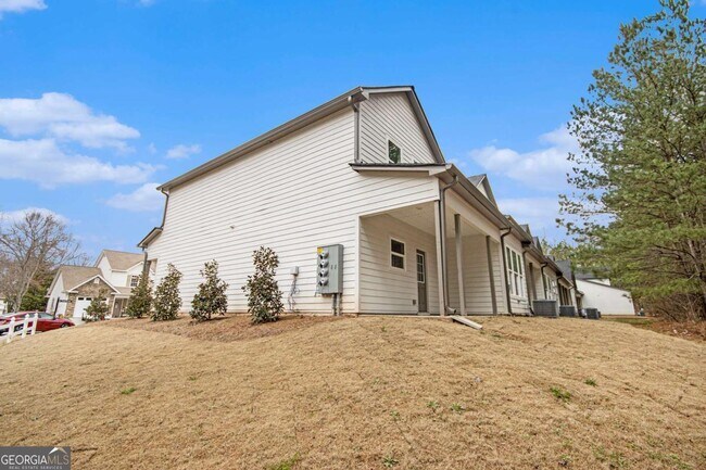 Building Photo - 124 Crest Pointe S