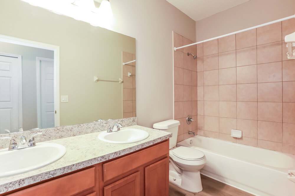 Building Photo - 3092 Litchfield Dr