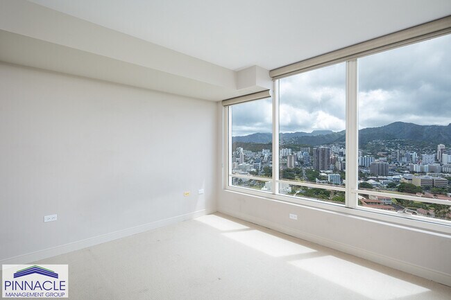 Building Photo - 1009 Kapiolani Blvd