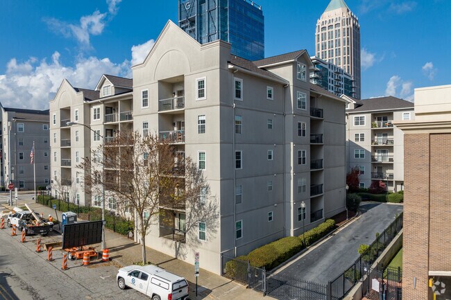 Building Photo - Peachtree Walk
