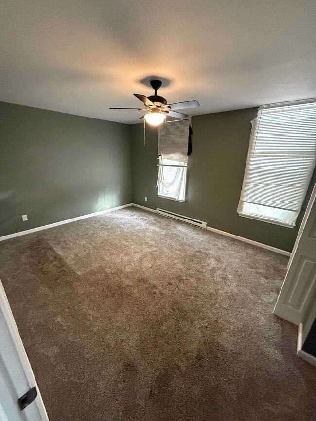 Building Photo - 520 Prouty Ave