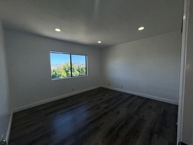 Building Photo - Spacious 4 Bed, 3 Bath for Rent - Westminster