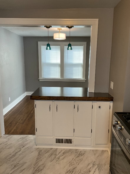 Building Photo - 88 Shepard Ave