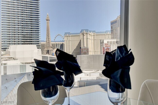 Building Photo - 3726 S Las Vegas Blvd