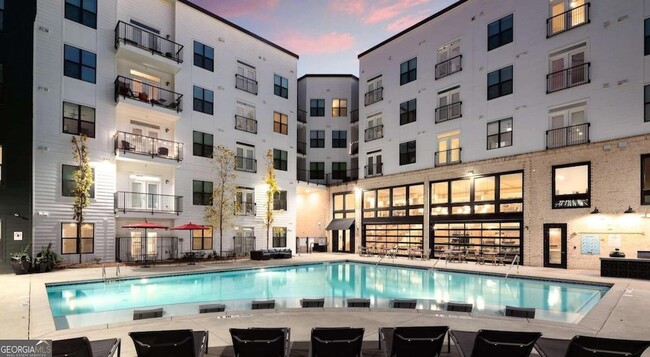 Building Photo - 5193 Peachtree Blvd