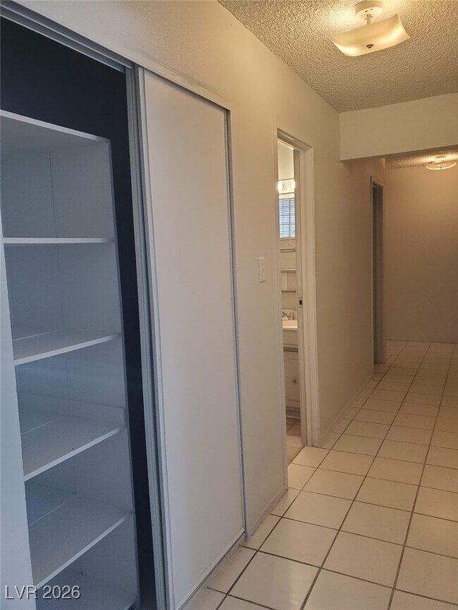 Building Photo - 5390 S Swenson St