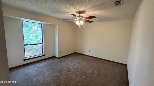 Building Photo - 16633 West Dr