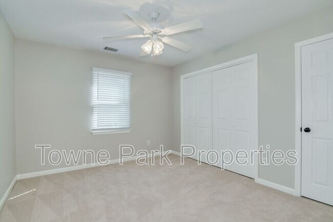 Building Photo - 486 Granite Point