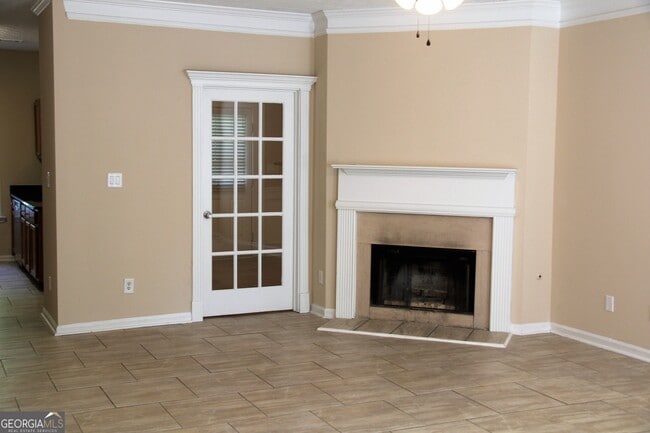 Building Photo - 962 Tree Creek Blvd