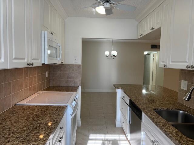 Building Photo - 14404 Canalview Dr
