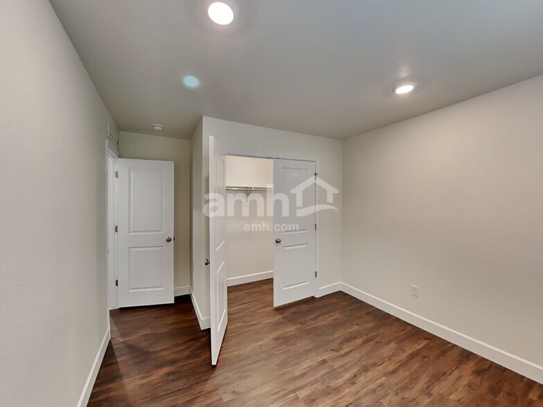 Building Photo - 8235 Joyce St