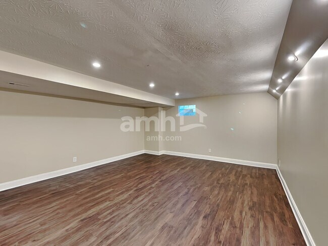 Building Photo - 2021 Cristata Ct