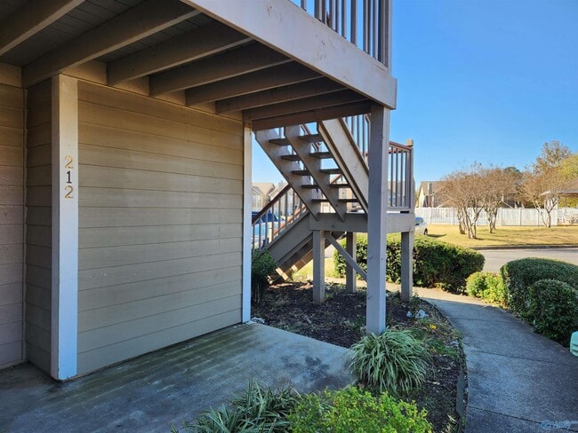 Building Photo - 212 Waters Edge Ln