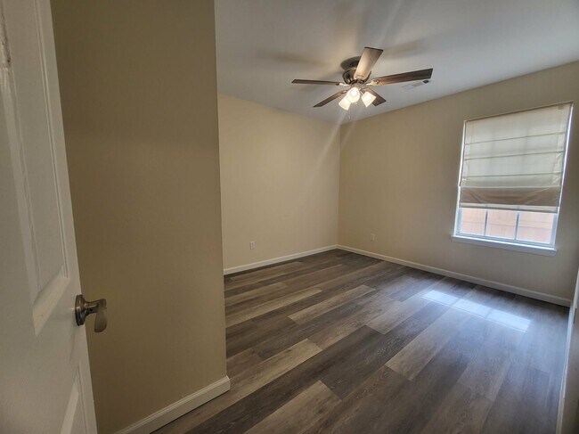 Building Photo - 41 Cheryl Cir