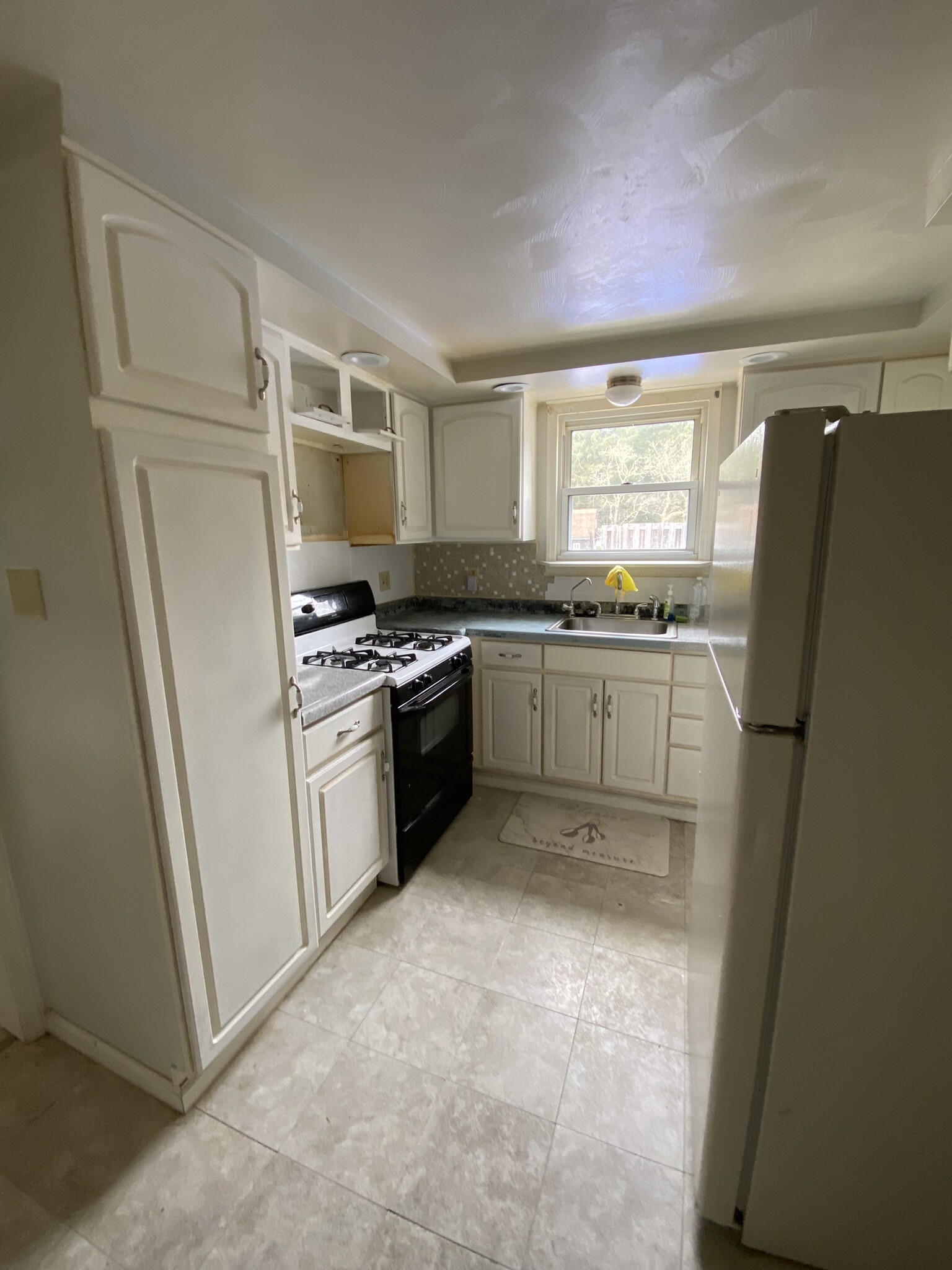 Building Photo - 8111 Bull Creek Rd