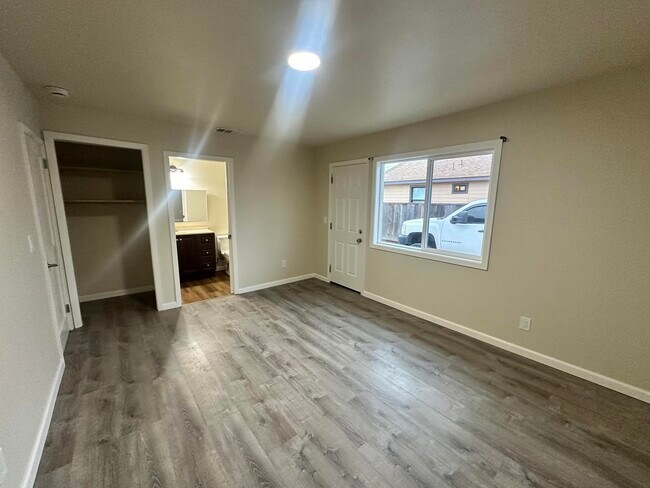 Building Photo - 11021 Haight St