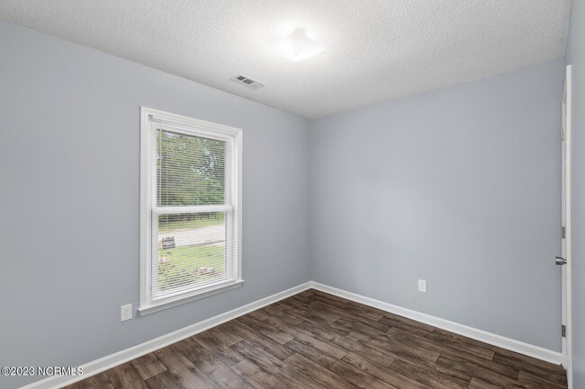 Building Photo - 111 Windsor Ct