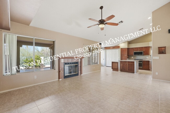 Building Photo - 10845 N Eagle Eye Pl