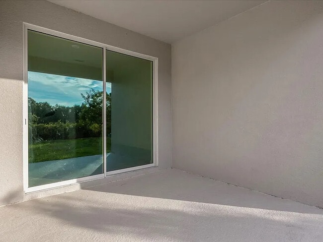 Building Photo - 4391 Pebbles Throw Dr