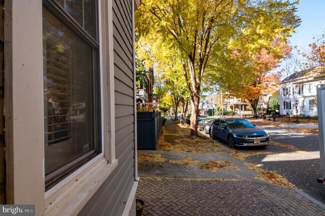 Building Photo - 35 Delaware Ave