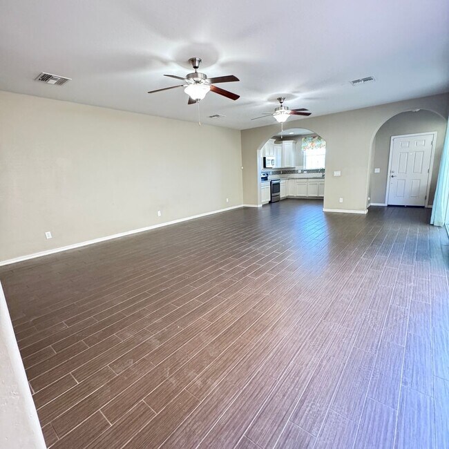 Building Photo - 3 bedroom rental in Cooley Station