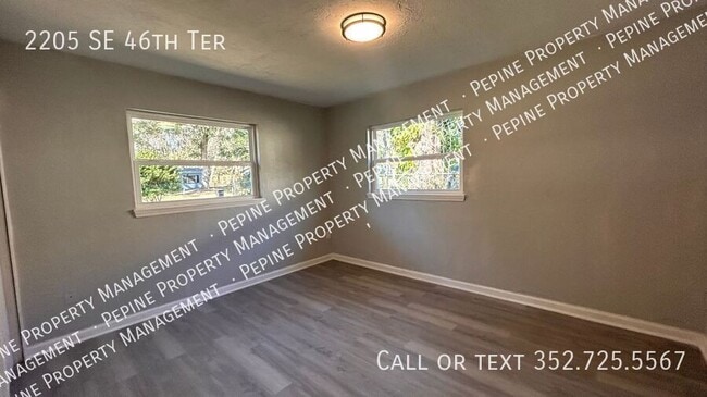 Building Photo - 2205 SE 46 Terrace