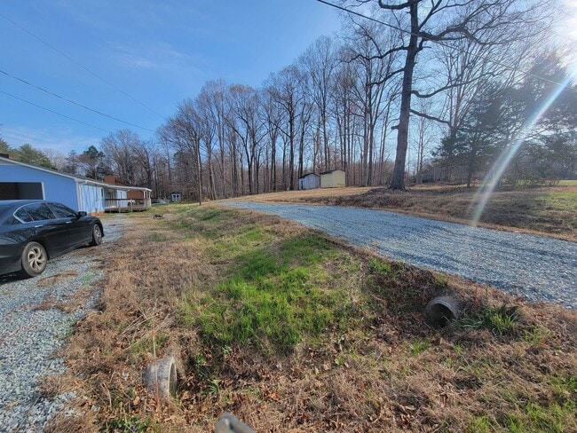 Building Photo - Ready to Move in
