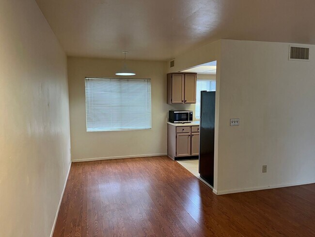 Building Photo - 6140 Antelope Villas Cir