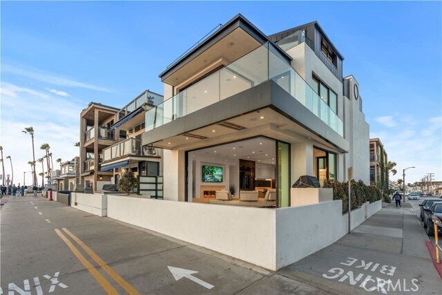 Building Photo - 2000 W Oceanfront