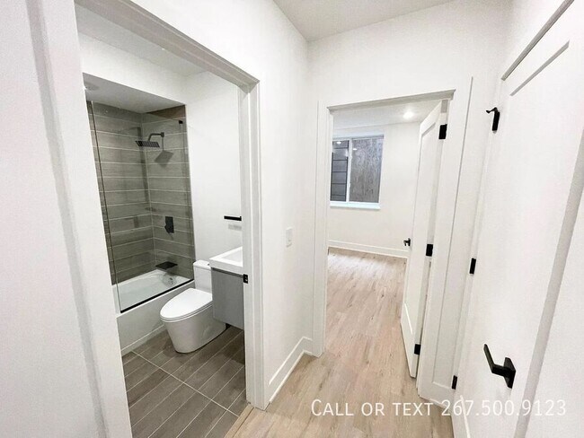 Building Photo - 2605 E Boston St