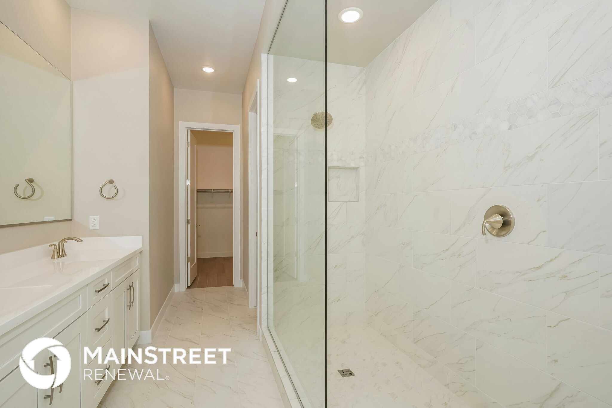 Building Photo - 14066 W Desert Flower Dr