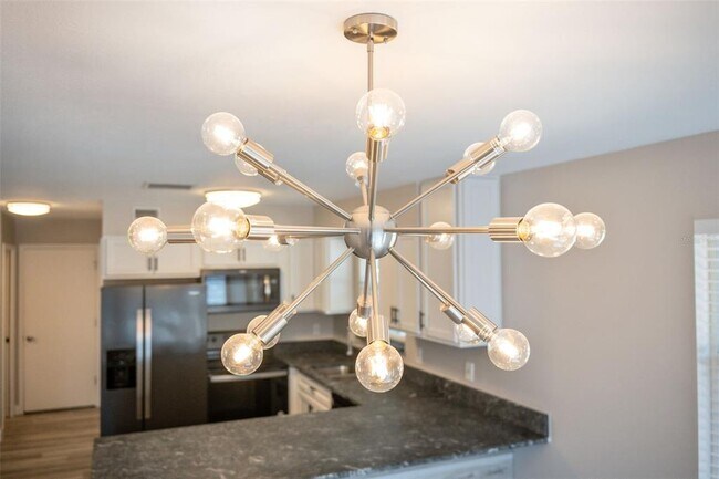 Building Photo - 428 W Klosterman Rd