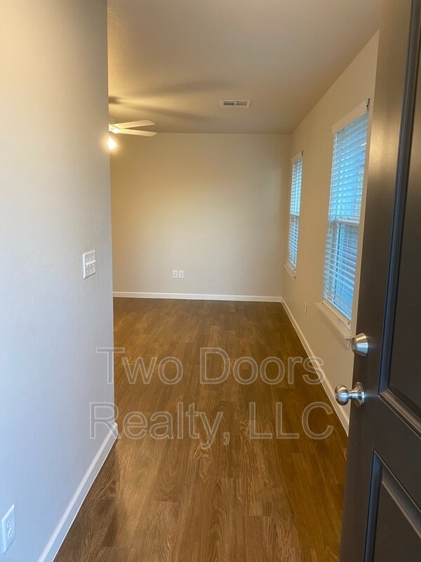 Building Photo - 11311 Breckenridge Ln